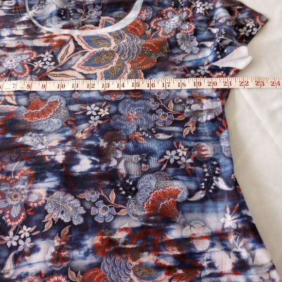 One World Short Sleeve Hi-Low Pull Over Blouse - Picture 4 of 7